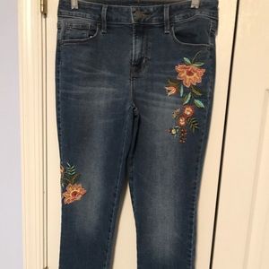 Dark wash embroidered skinny jeans